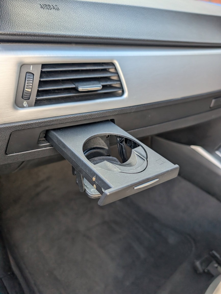 Used BMW 3 Series 2010 for sale - 76643458: Photo 37