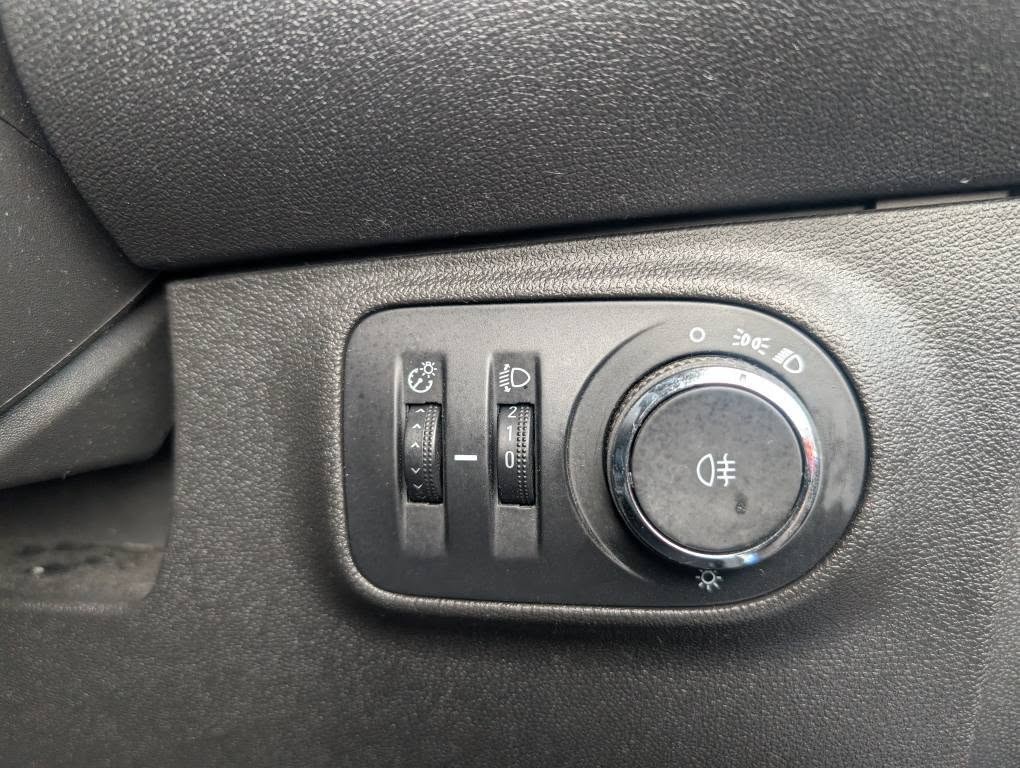 Used Vauxhall ADAM 2017 for sale - 76571098: Photo 32