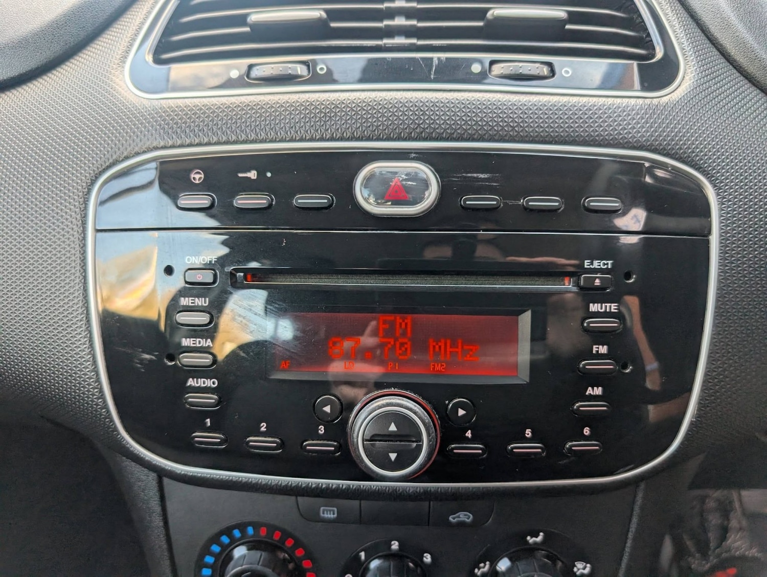 Used Fiat Punto 2013 for sale - 77997293: Photo 26