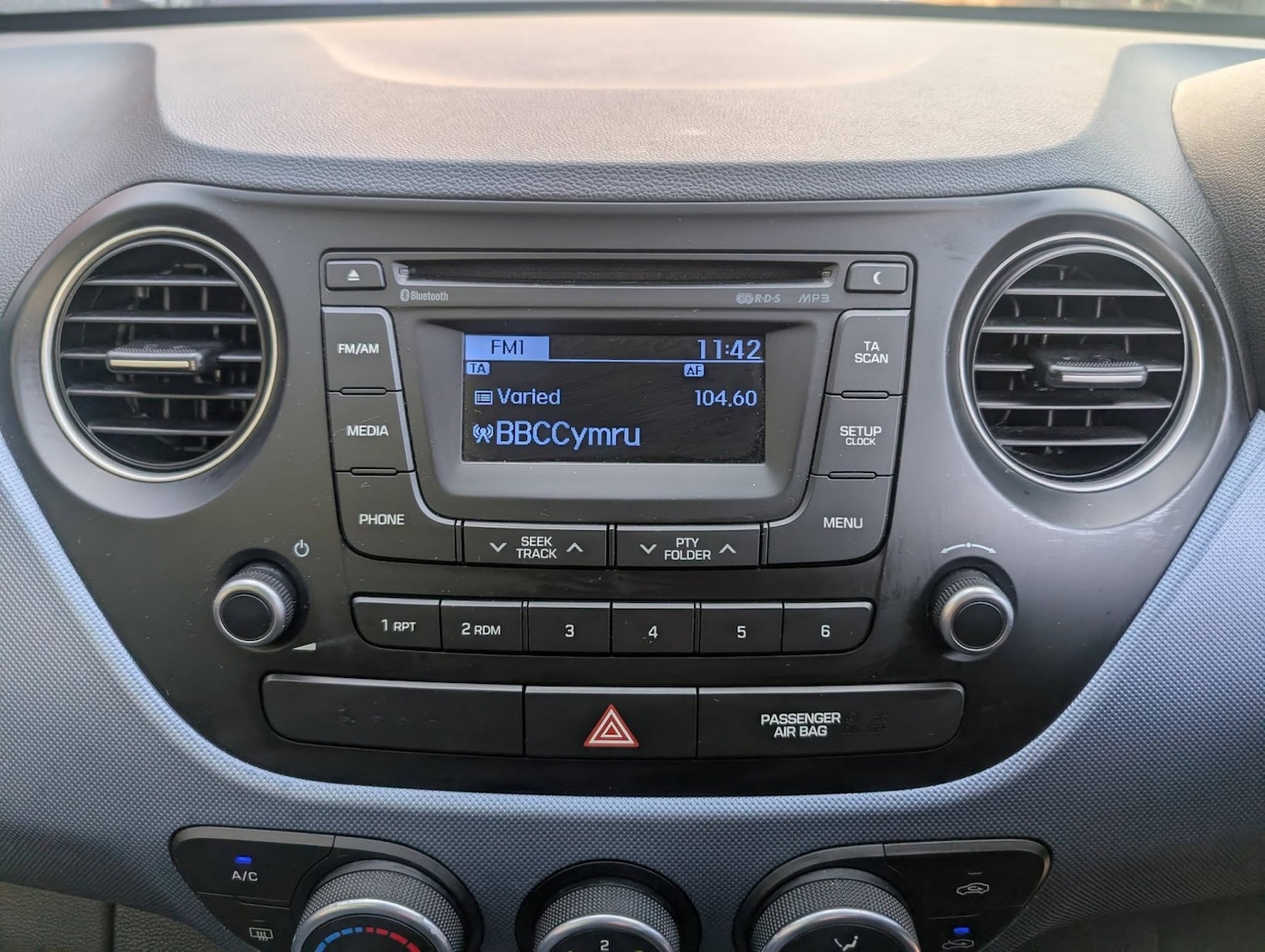 Used Hyundai i10 2014 for sale - 76957898: Photo 29