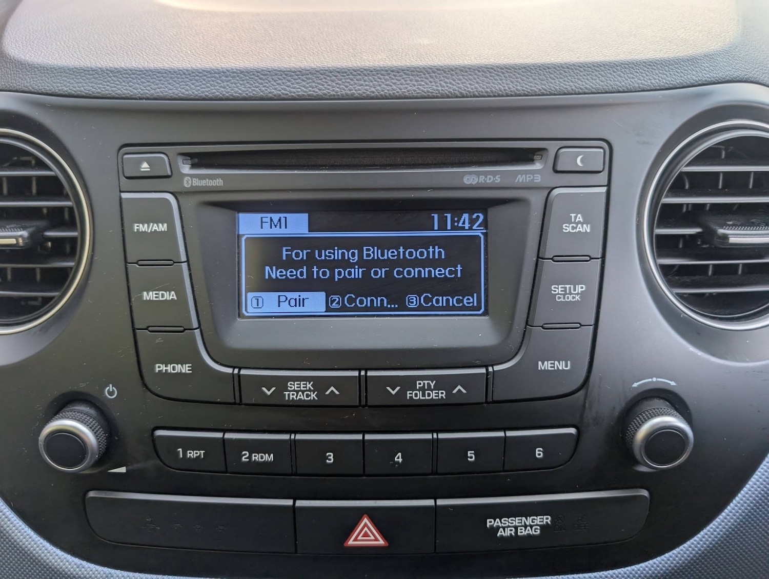 Used Hyundai i10 2014 for sale - 76957898: Photo 30