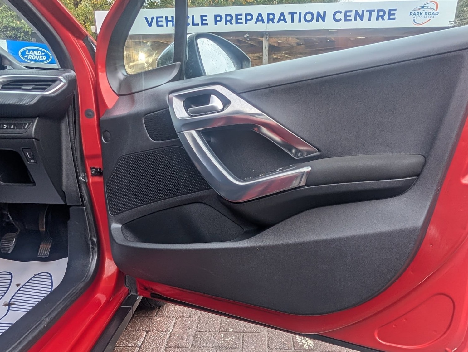 Used Peugeot 2008 2015 for sale - 76334727: Photo 24