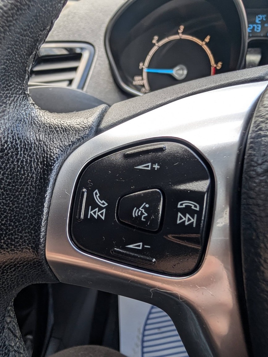 Used Ford Fiesta 2014 for sale - 78077835: Photo 21