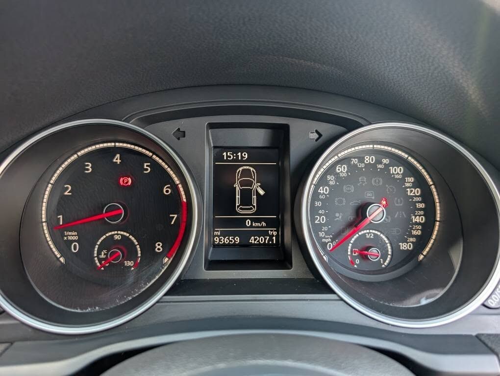 Used Volkswagen Scirocco 2017 for sale - 76120195: Photo 42