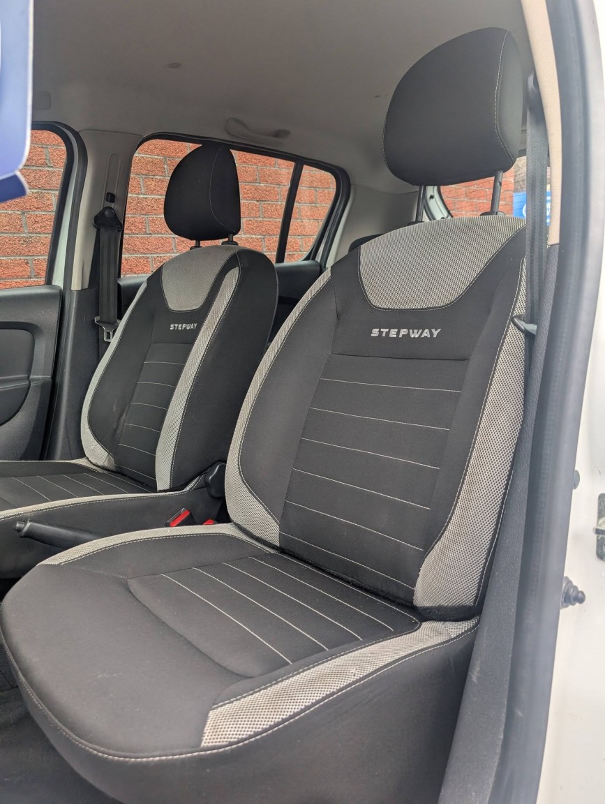 Used Dacia Sandero Stepway 2017 for sale - 76941808: Photo 16