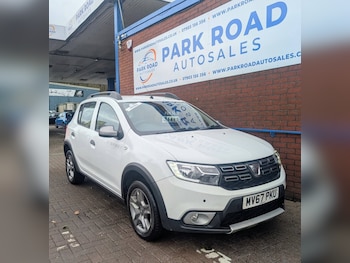 Used Dacia Sandero Stepway 2017 for sale - 76941808: Photo