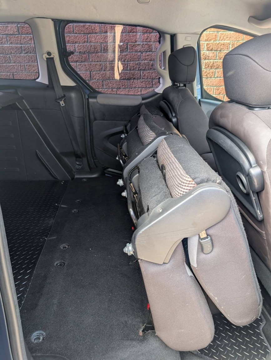 Used Peugeot Partner Tepee 2012 for sale - 77938056: Photo 19