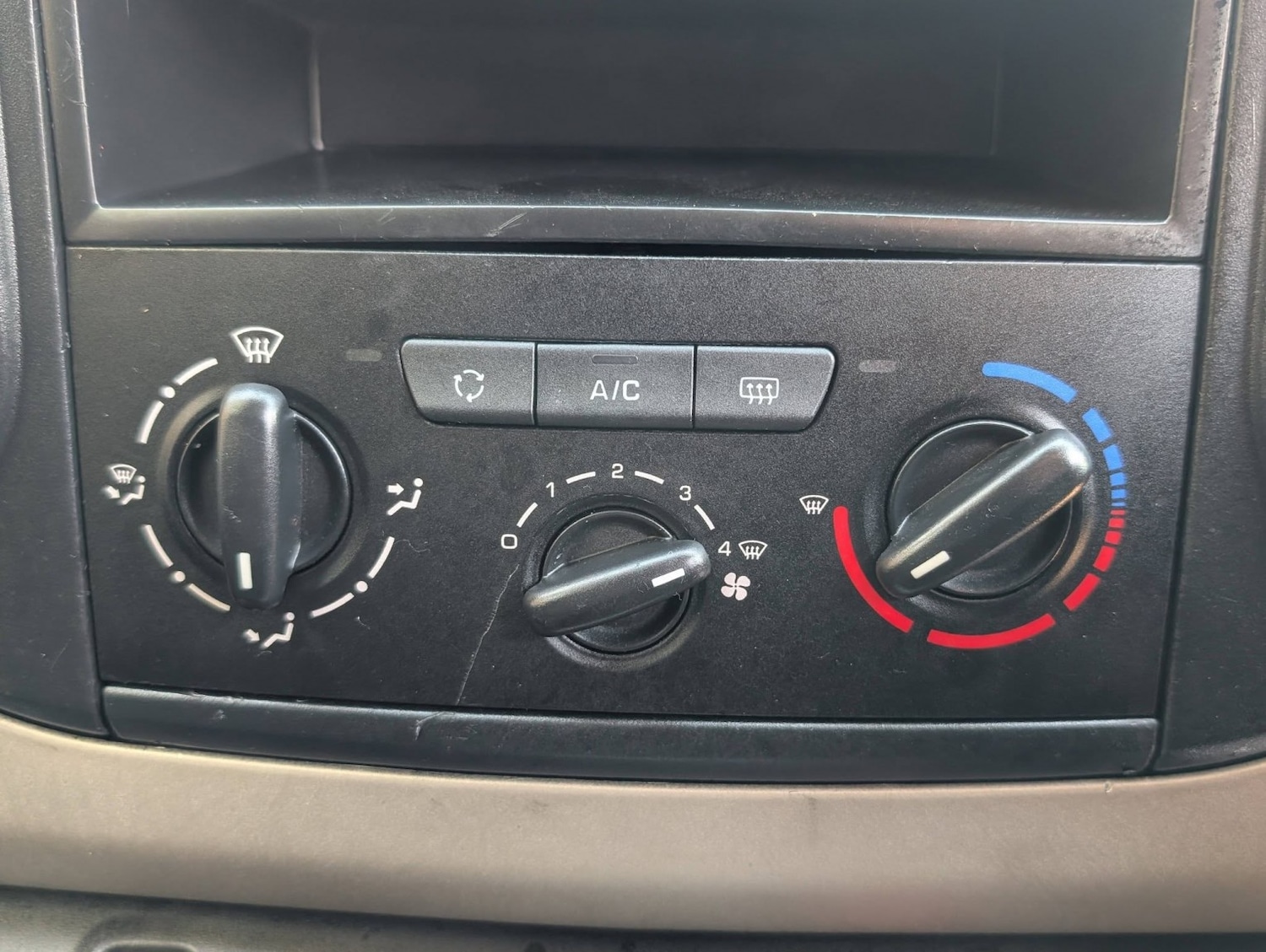 Used Peugeot Partner Tepee 2012 for sale - 77938056: Photo 30