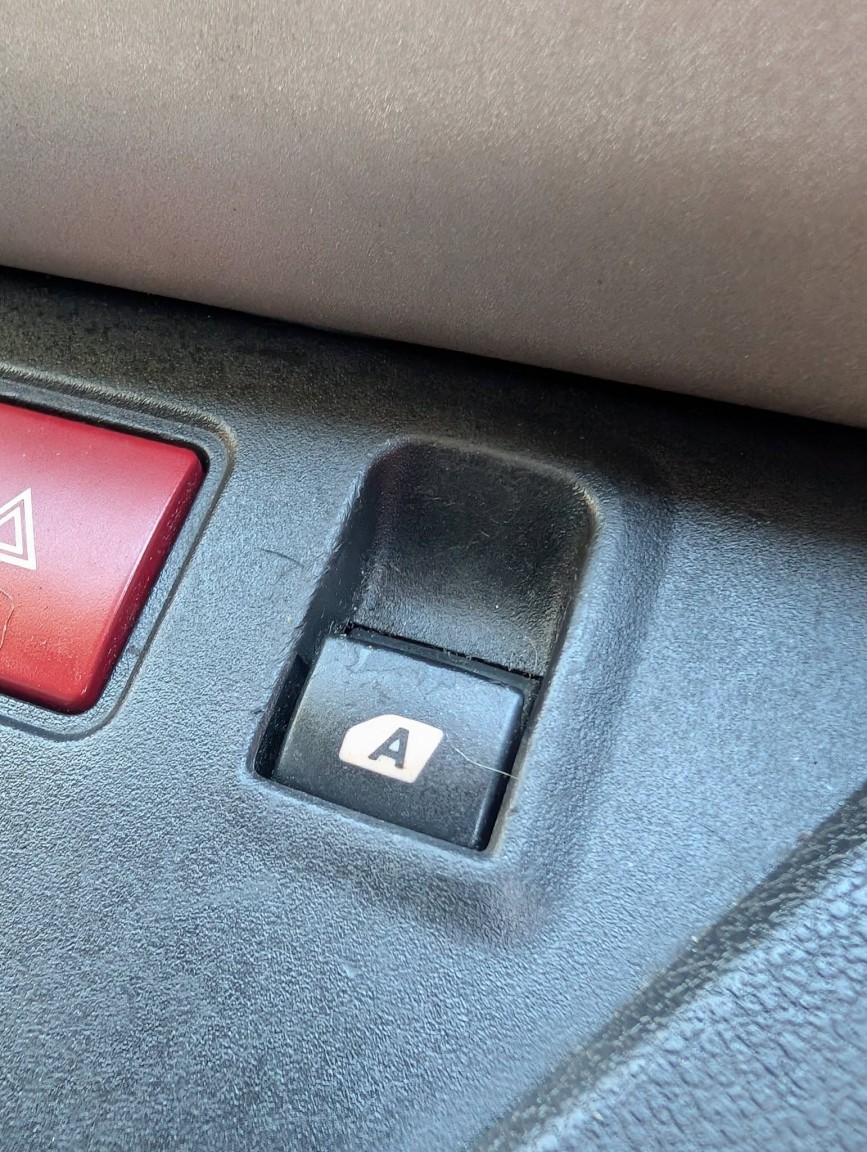 Used Peugeot Partner Tepee 2012 for sale - 77938056: Photo 35