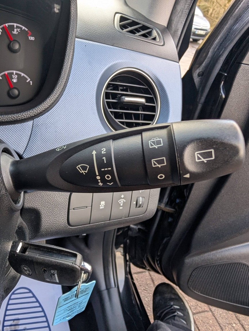 Used Hyundai i10 2015 for sale - 76935371: Photo 21