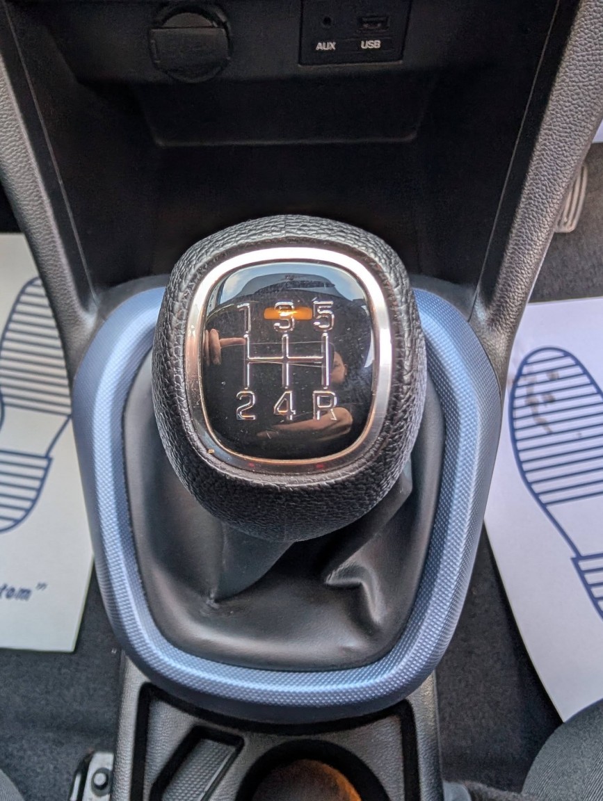 Used Hyundai i10 2015 for sale - 76935371: Photo 25