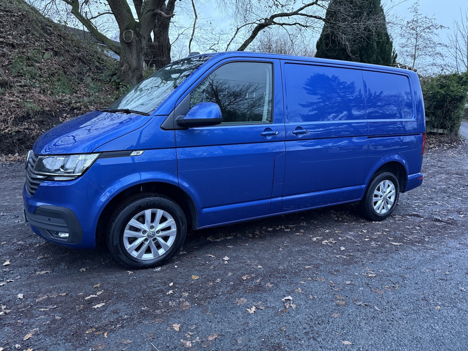 Used Volkswagen Transporter 2022 for sale - 76863862: Photo 1