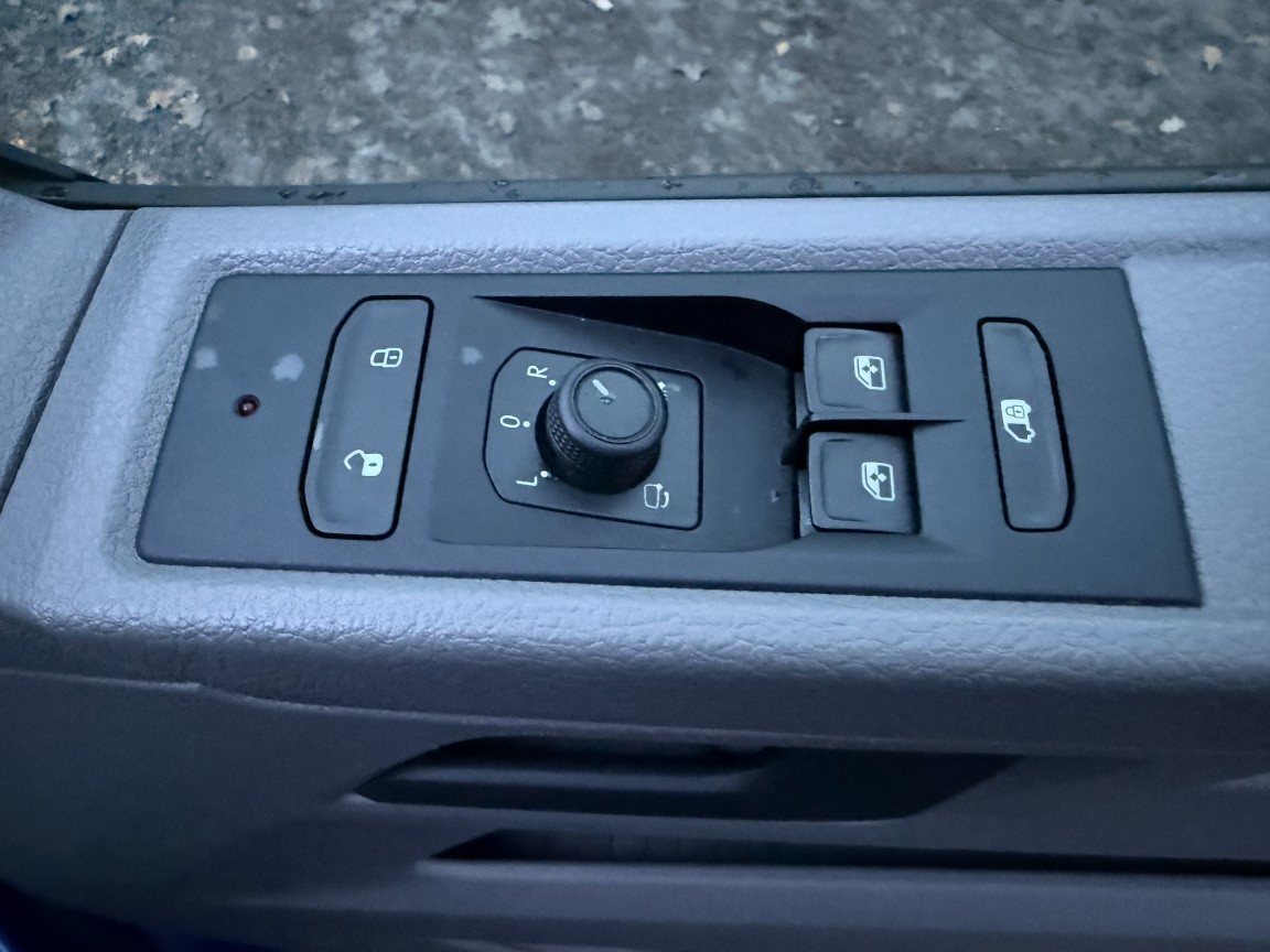 Used Volkswagen Transporter 2022 for sale - 76863862: Photo 14