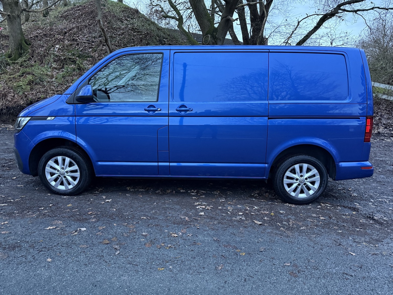 Used Volkswagen Transporter 2022 for sale - 76863862: Photo 2