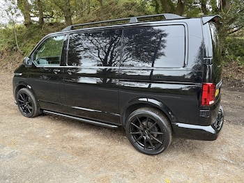 Used Volkswagen Transporter 2022 for sale - 76263001: Photo