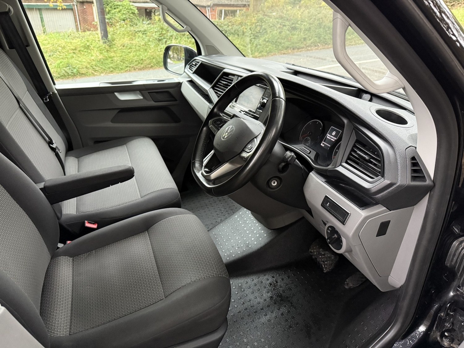 Used Volkswagen Transporter 2022 for sale - 76263001: Photo 7