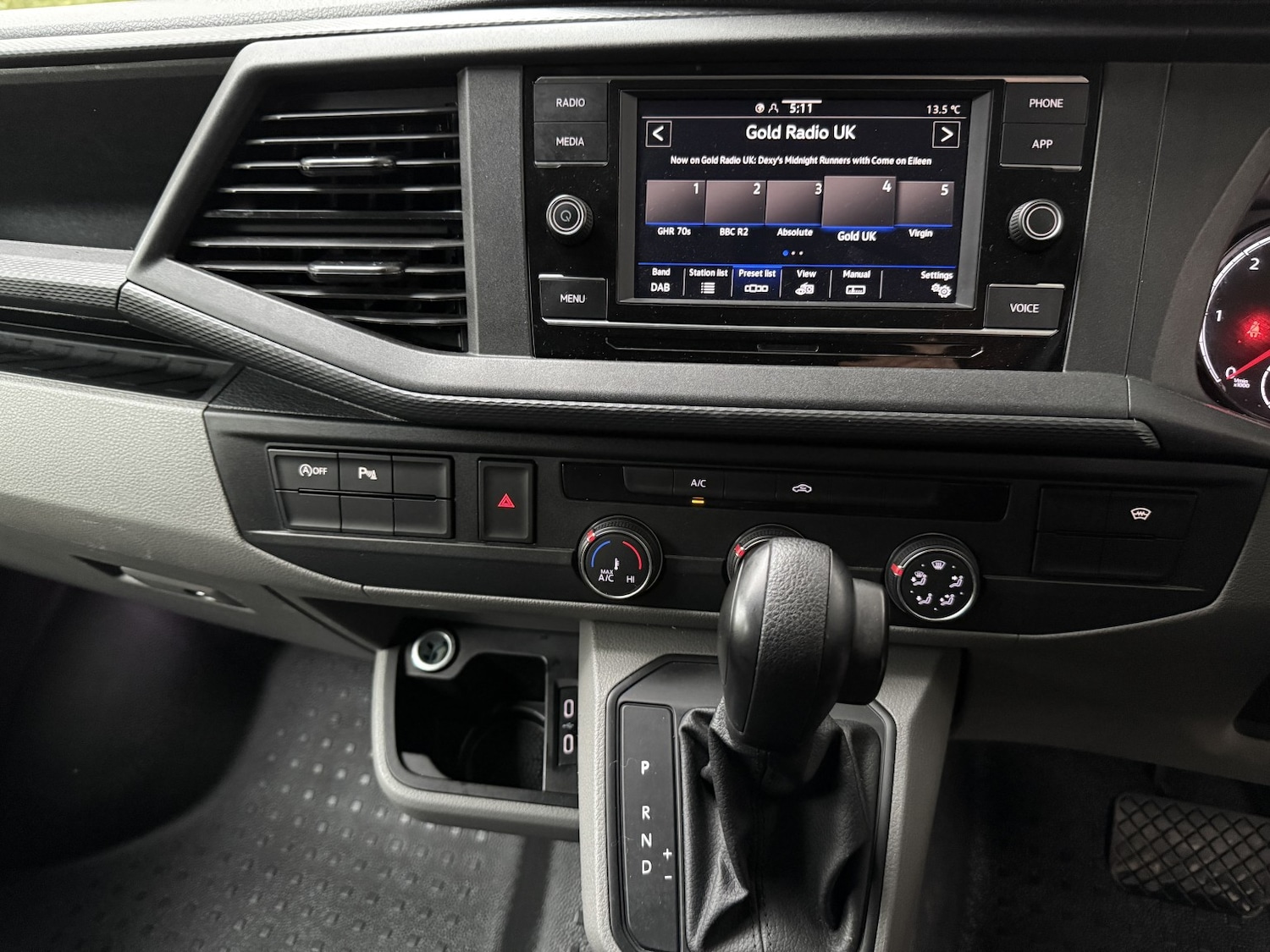 Used Volkswagen Transporter 2022 for sale - 76263001: Photo 9