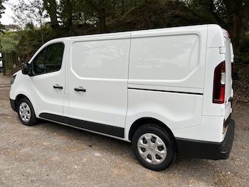 Used Renault Trafic 2022 for sale - 76101081: Photo