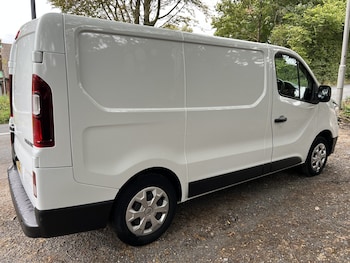 Used Renault Trafic 2022 for sale - 76101081: Photo