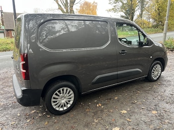 Used Citroen Berlingo 2020 for sale - 76418343: Photo
