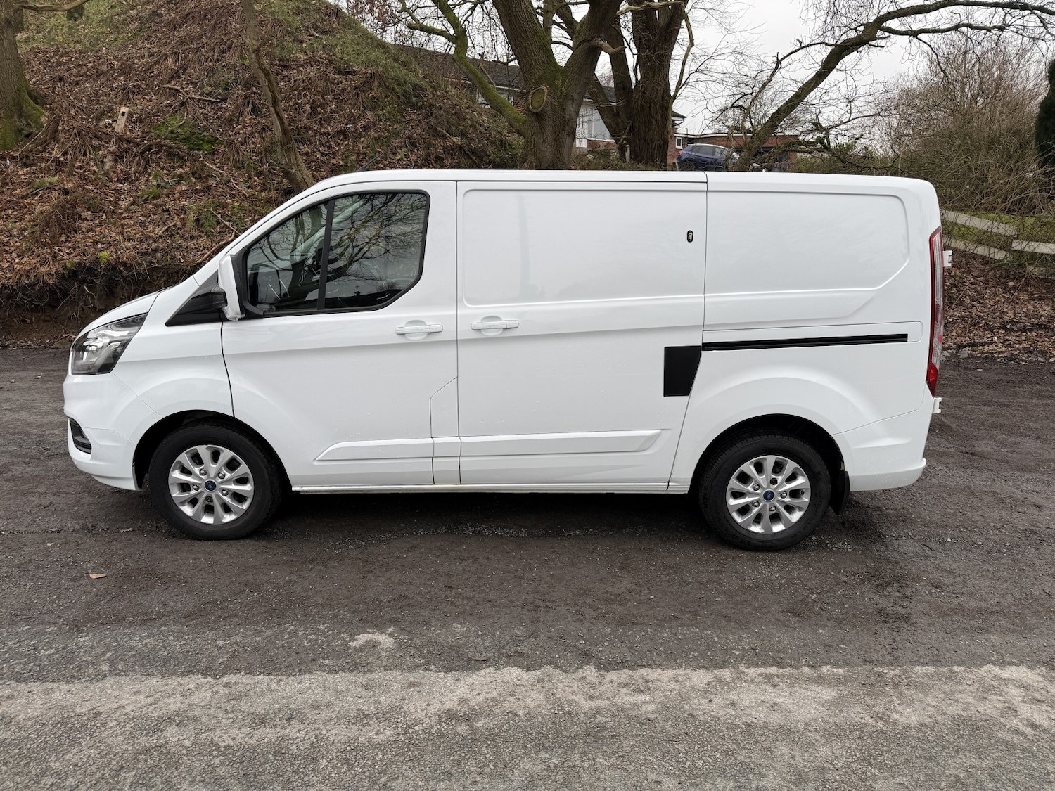 Used Ford Transit Custom 2020 for sale - 77423574: Photo 2