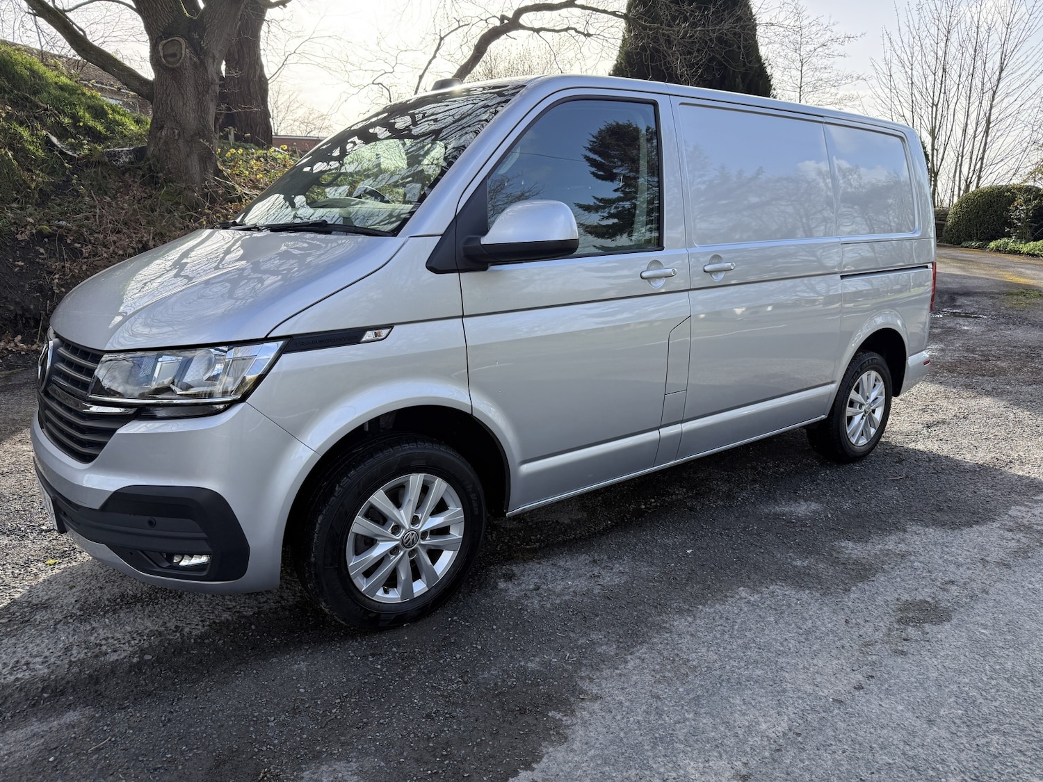 Used Volkswagen Transporter 2023 for sale - 78045682: Photo 1