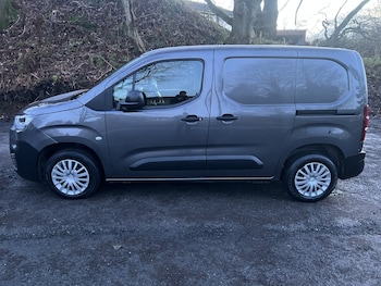 Used Citroen Berlingo 2021 for sale - 77237125: Photo