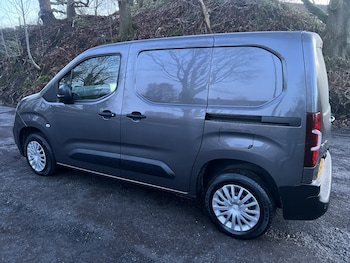 Used Citroen Berlingo 2021 for sale - 77237125: Photo