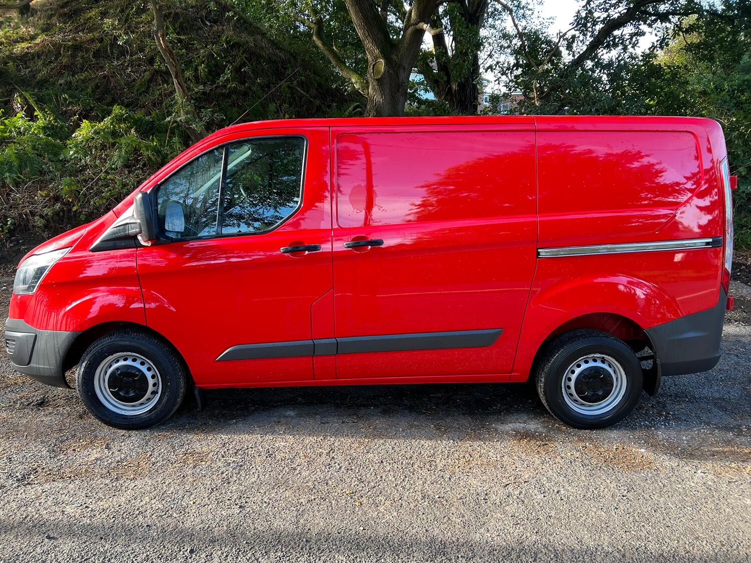 Used Ford Transit Custom 2017 for sale - 76040974: Photo 2