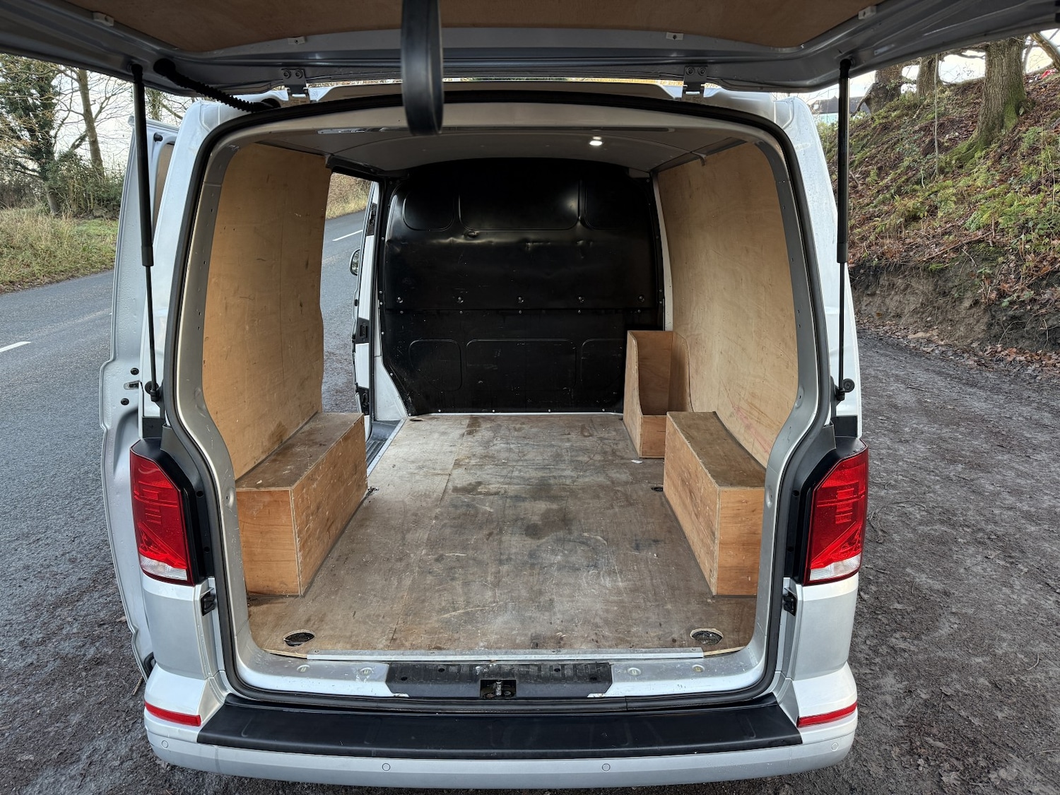 Used Volkswagen Transporter 2023 for sale - 76951093: Photo 10