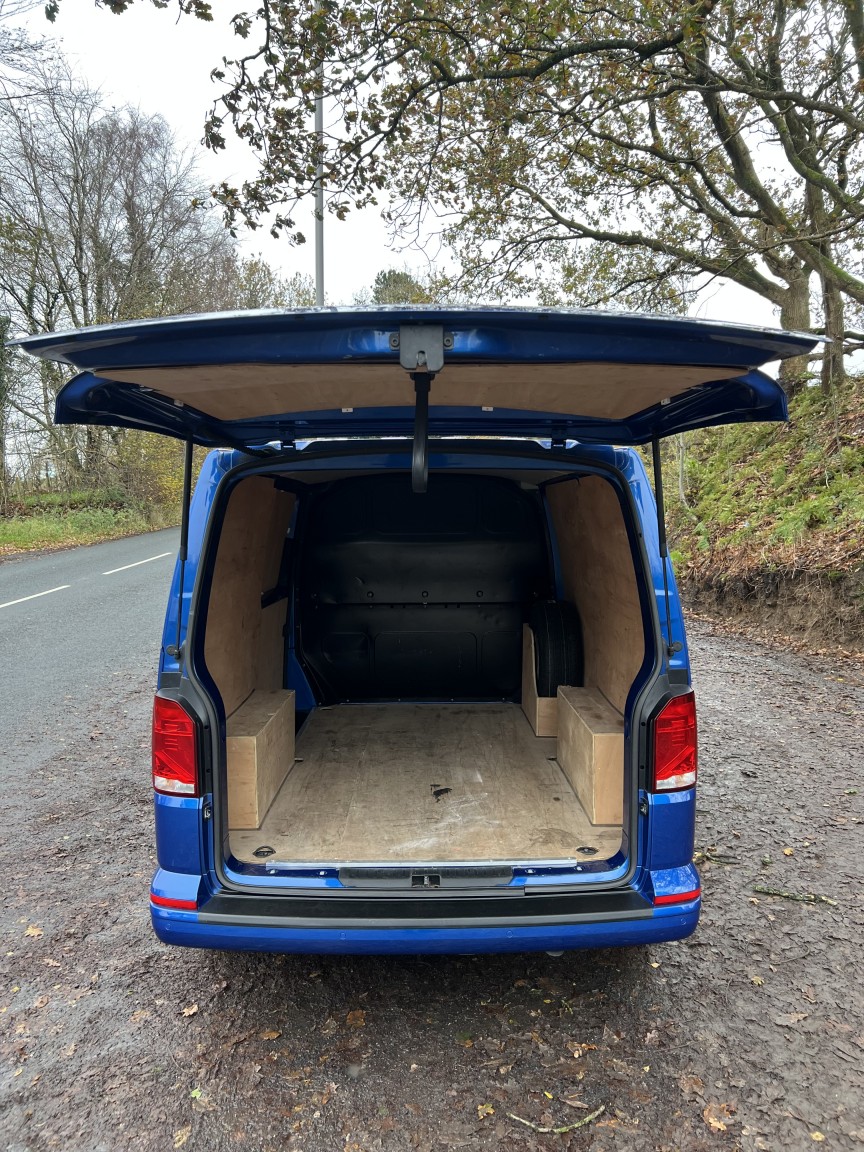 Used Volkswagen Transporter 2023 for sale - 76583323: Photo 7