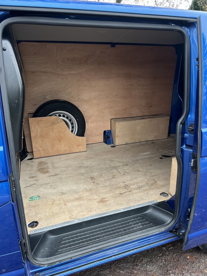 Used Volkswagen Transporter 2023 for sale - 76583323: Photo 8