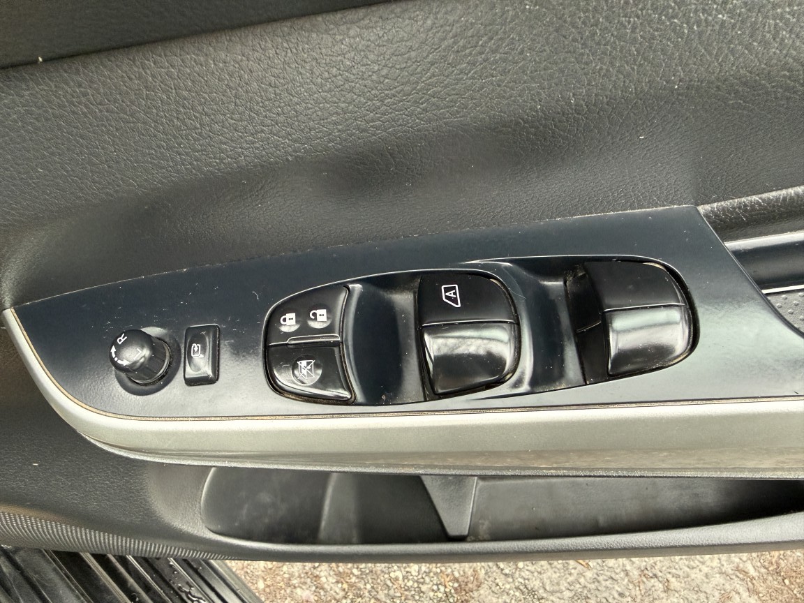 Used Nissan Navara 2018 for sale - 77303636: Photo 17