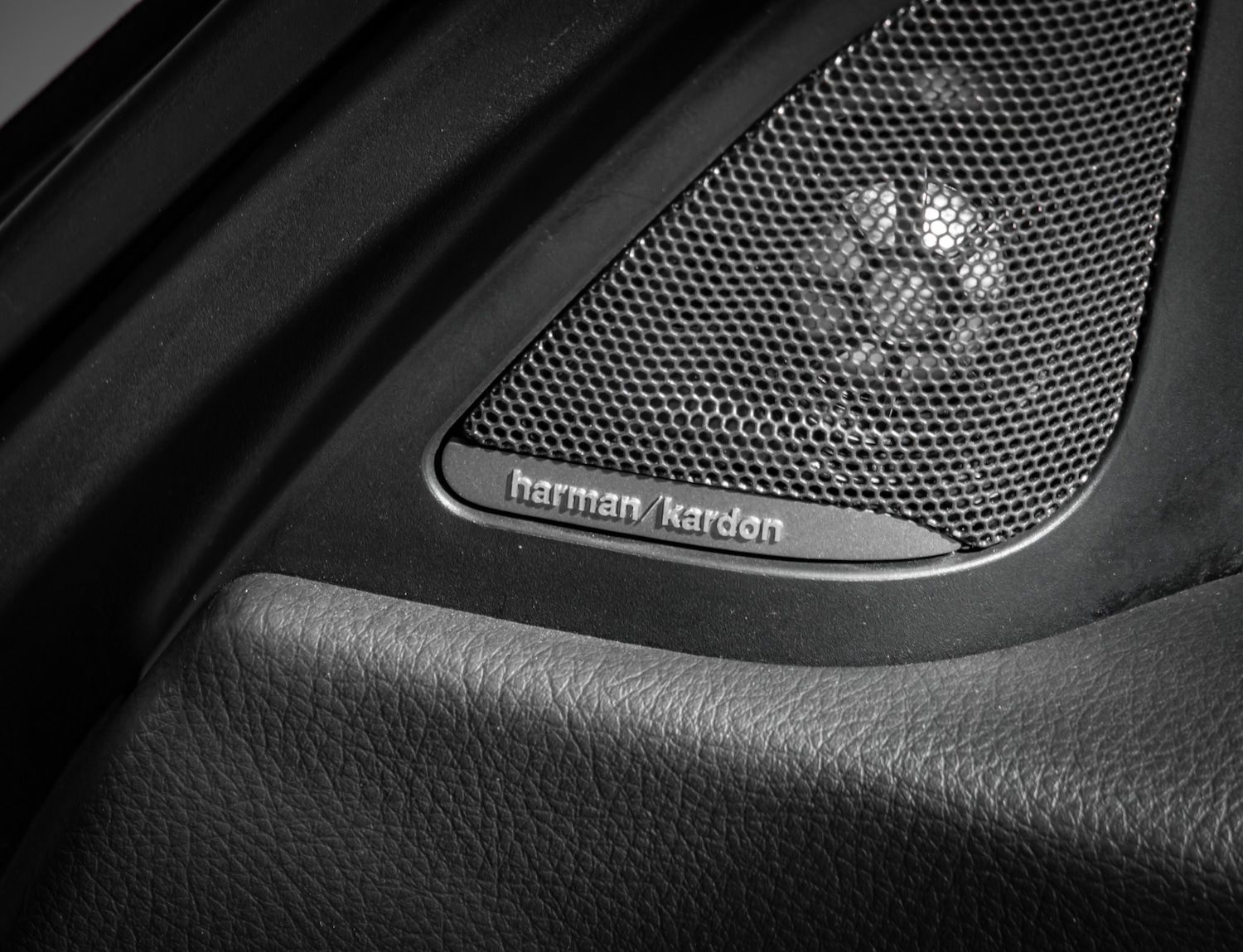 Used BMW 3 Series 2018 for sale - 77782016: Photo 11