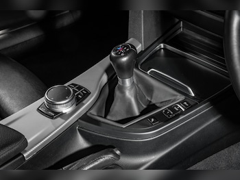 Used BMW 3 Series 2018 for sale - 77782016: Photo