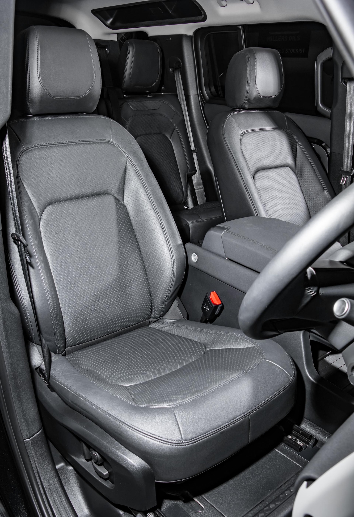 Used Land Rover Defender 2022 for sale - 68302759: Photo 6