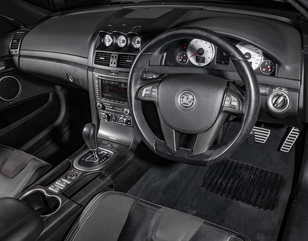 Used Vauxhall VXR8 2009 for sale - 71745753: Photo 9