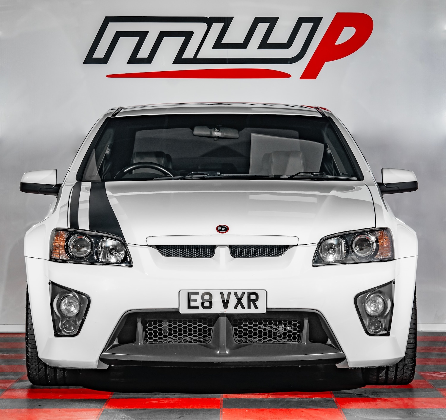 Used Vauxhall VXR8 2009 for sale - 72709464: Photo 3