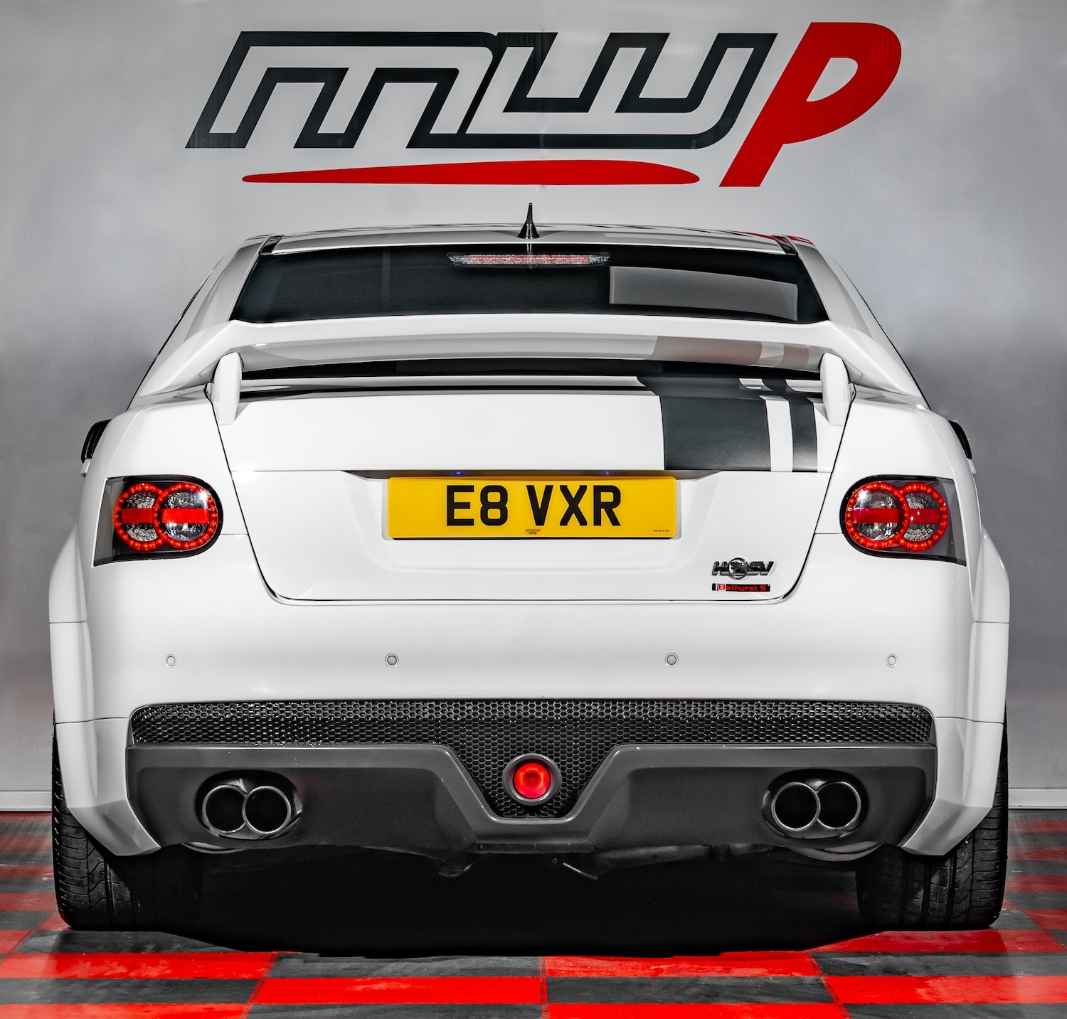 Used Vauxhall VXR8 2009 for sale - 72709464: Photo 4