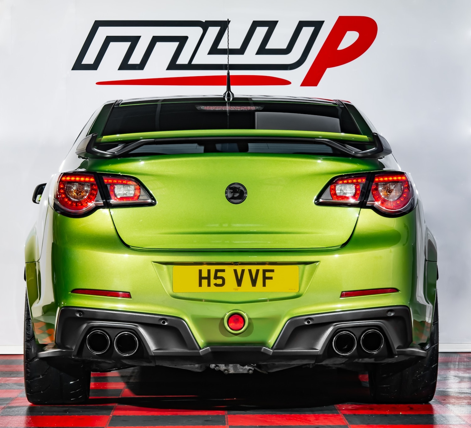 Used Vauxhall VXR8 2015 for sale - 76461536: Photo 2