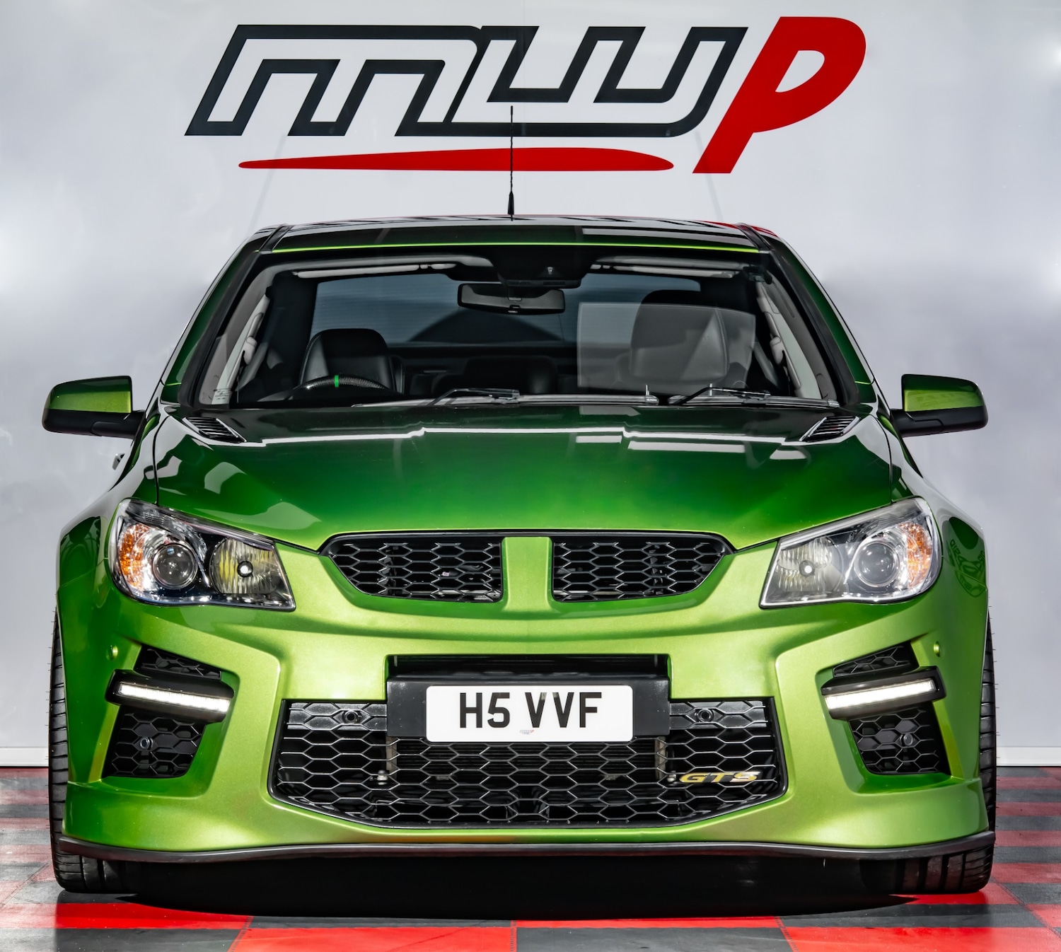 Used Vauxhall VXR8 2015 for sale - 76461536: Photo 4