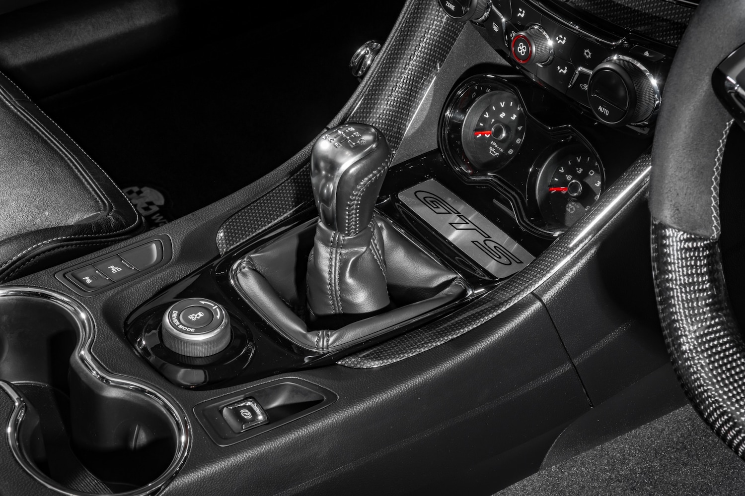 Used Vauxhall VXR8 2015 for sale - 76461536: Photo 9