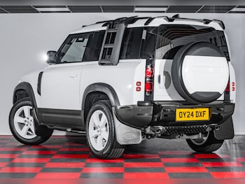 Used Land Rover Defender 2024 for sale - 75796555: Photo