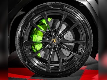 Used Lamborghini Urus 2023 for sale - 75376658: Photo