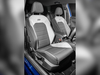 Used Volkswagen Golf 2017 for sale - 78476801: Photo