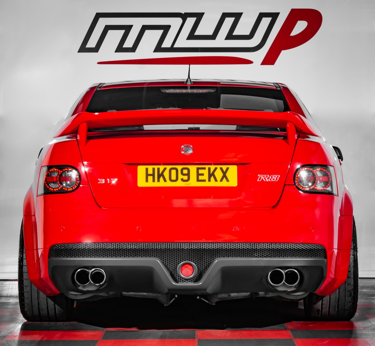 Used Vauxhall VXR8 2009 for sale - 77947428: Photo 4