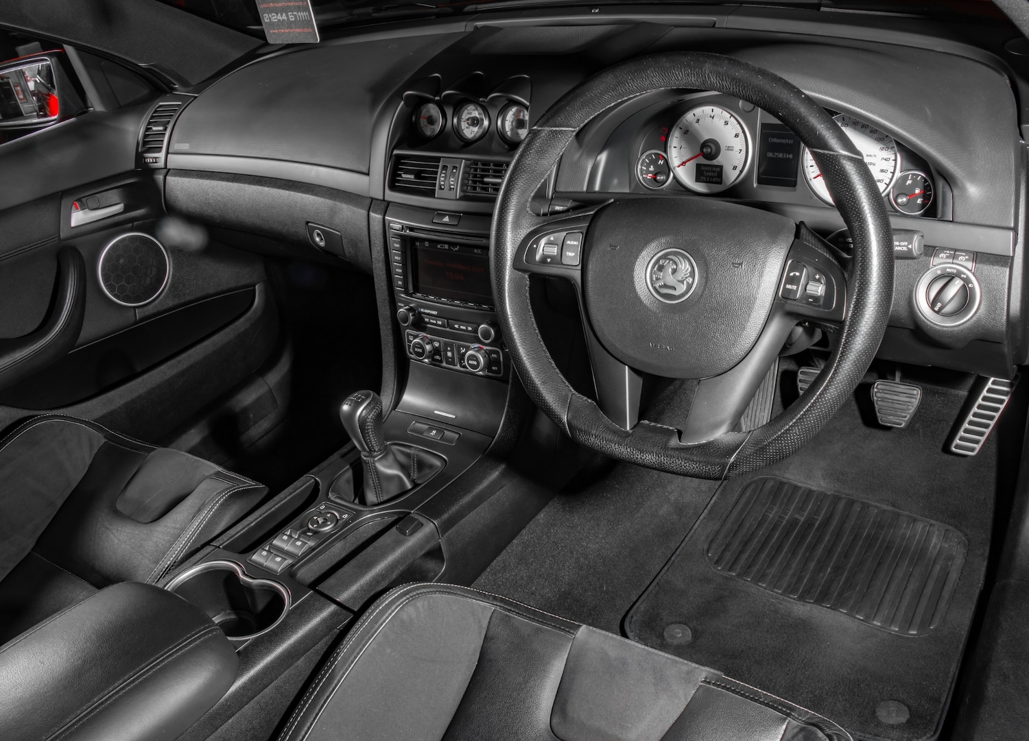 Used Vauxhall VXR8 2009 for sale - 77947428: Photo 6