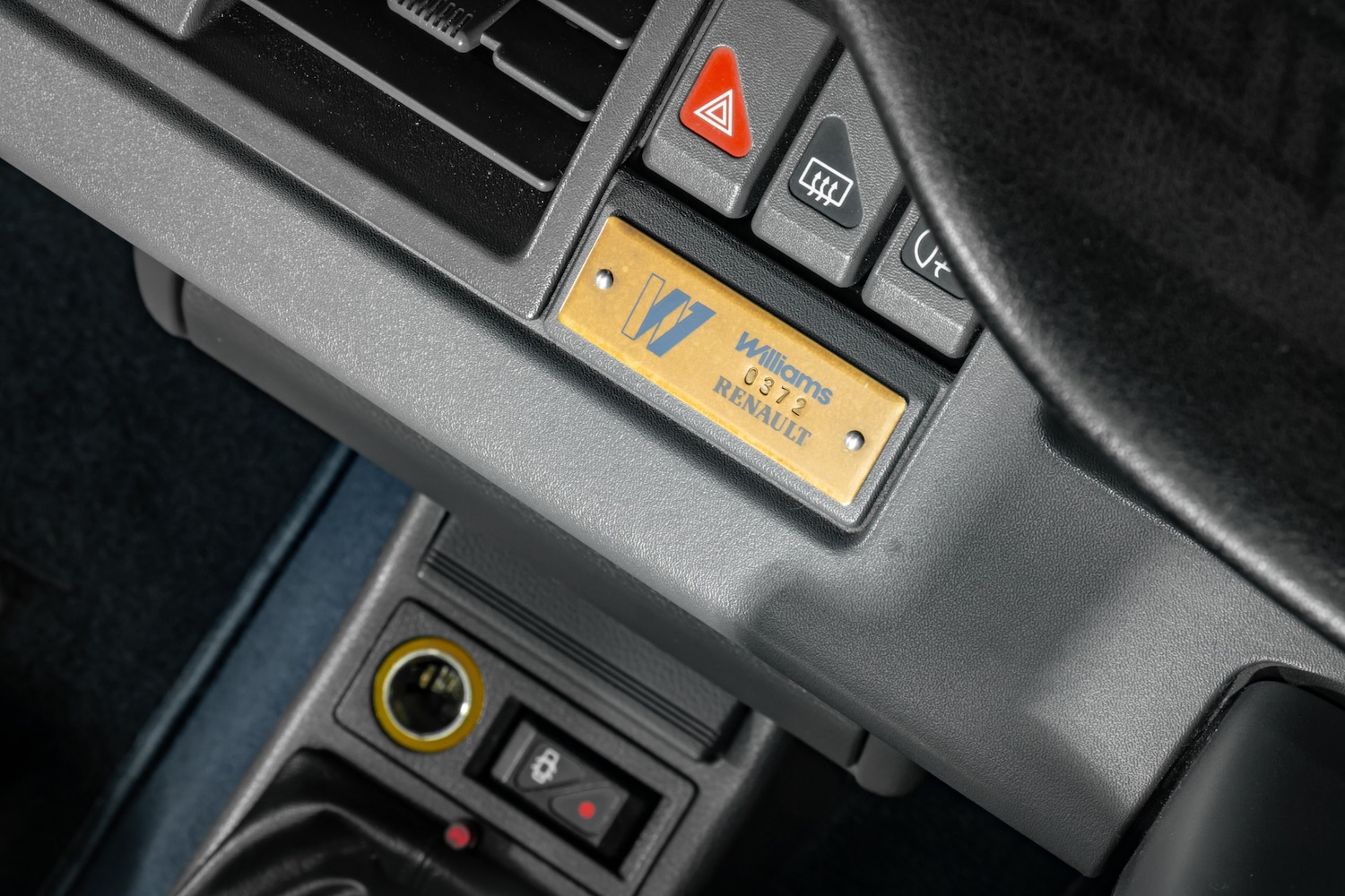 Used Renault Clio 1994 for sale - 77745121: Photo 9