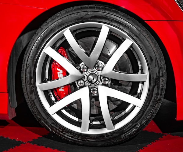 Used Vauxhall VXR8 2007 for sale - 75349618: Photo 4
