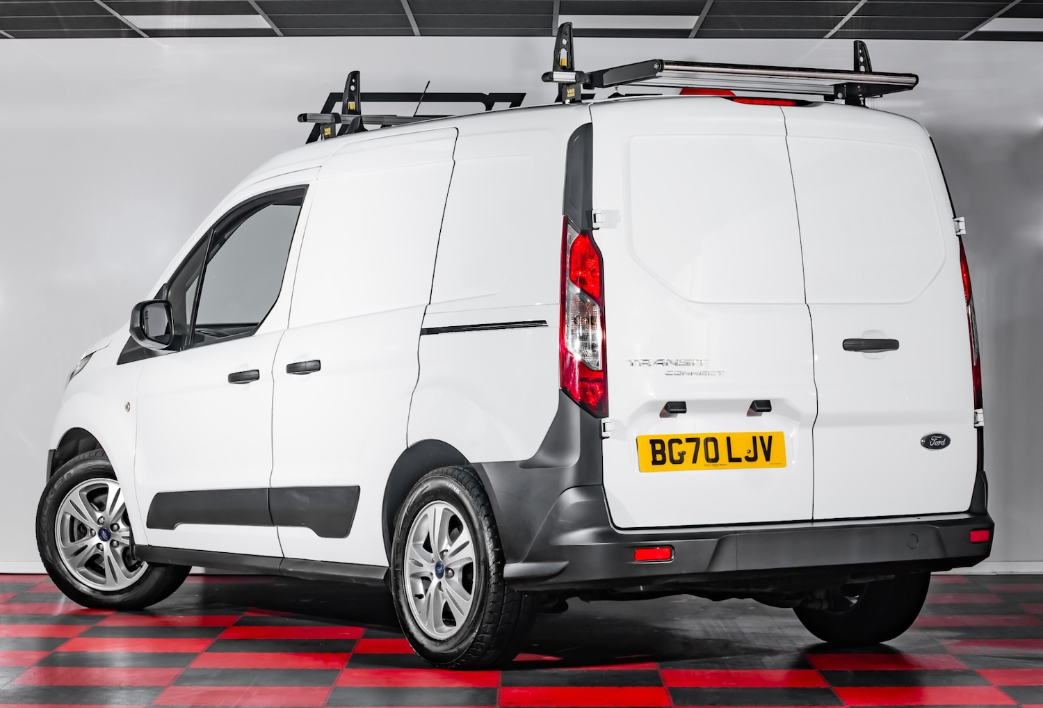 Used Ford Transit Connect 2020 for sale - 76565099: Photo 2